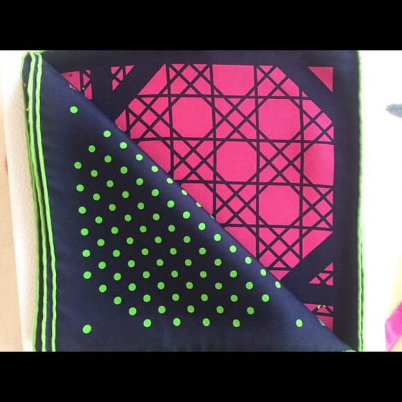 Dior Scarf &Box New - Picture 4 of 11